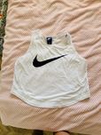 Koszulka biala nike sportowa