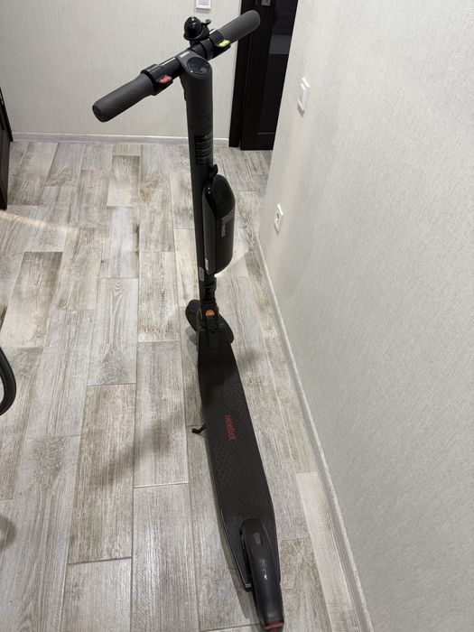 Електросамокат Ninebot SEGWAY E45E