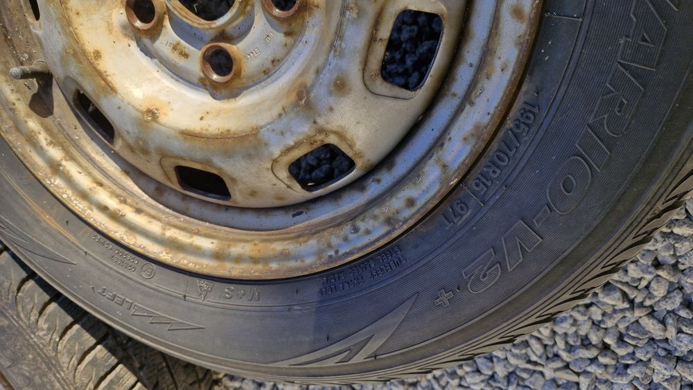 Koła zimowe vw t4 opony toyo 195/70/15  felgi stalowe