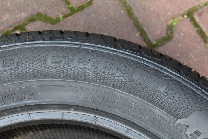 255 55 r18 gislaved