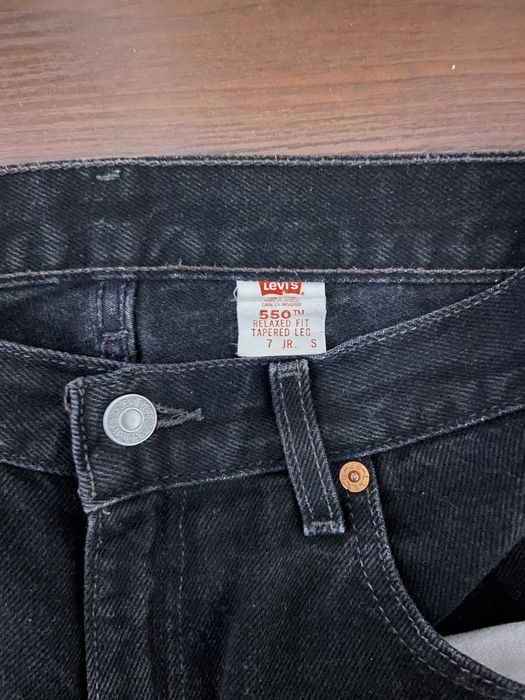 Джинси Levi’s чорні жіночі оригінальні прямі мом