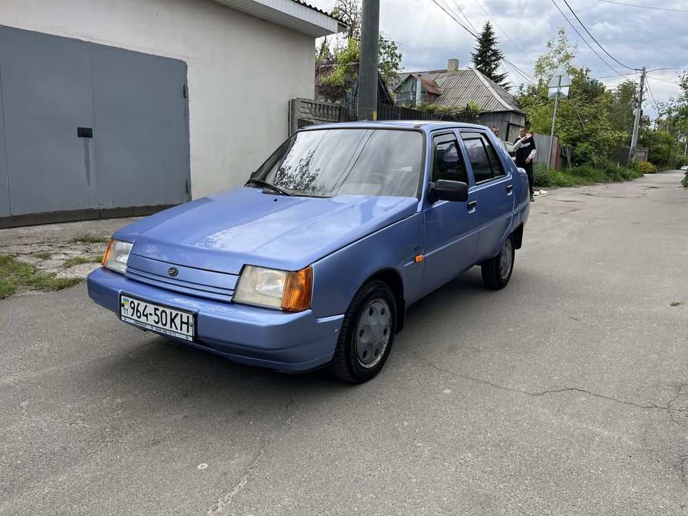 Продам хорошую машину
