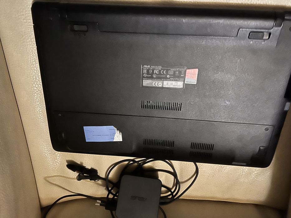 Portatil asus core i3 com carregador ecra partido