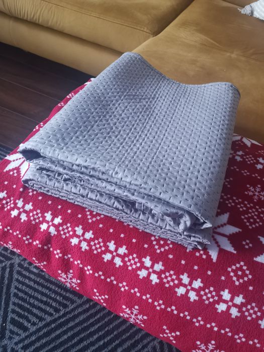 Narzuta na fotel łóżko krzesło pokrowiec 239/75 195/74 B. D stan