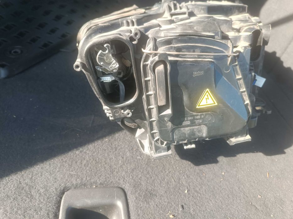 Audi Q5 lampa reflektor uszkodzone