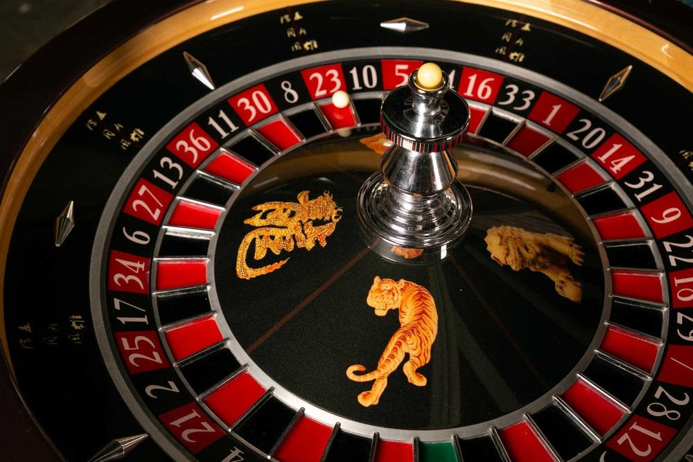 Столи для казино б/у. Ціна договірна!