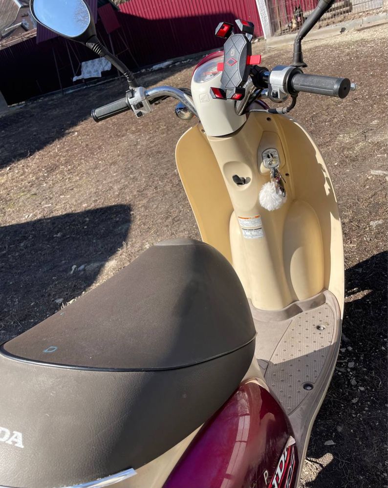 Продам скутера.Honda
