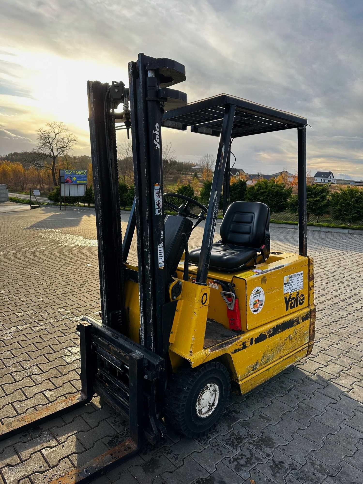 wózek widłowy elektryczny YALE ERP15 ERP15 1500kg 3.30m przesuw boczny