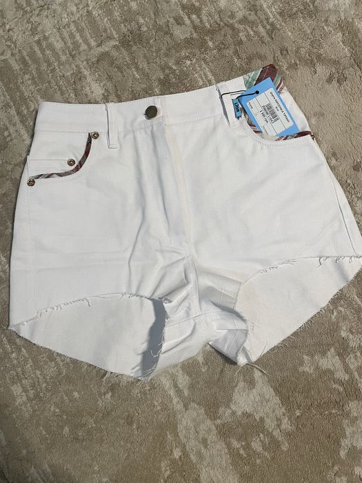 Шорти LIOR, проліт з розміром, підійдуть на параметри талія 65; ОБ- 86