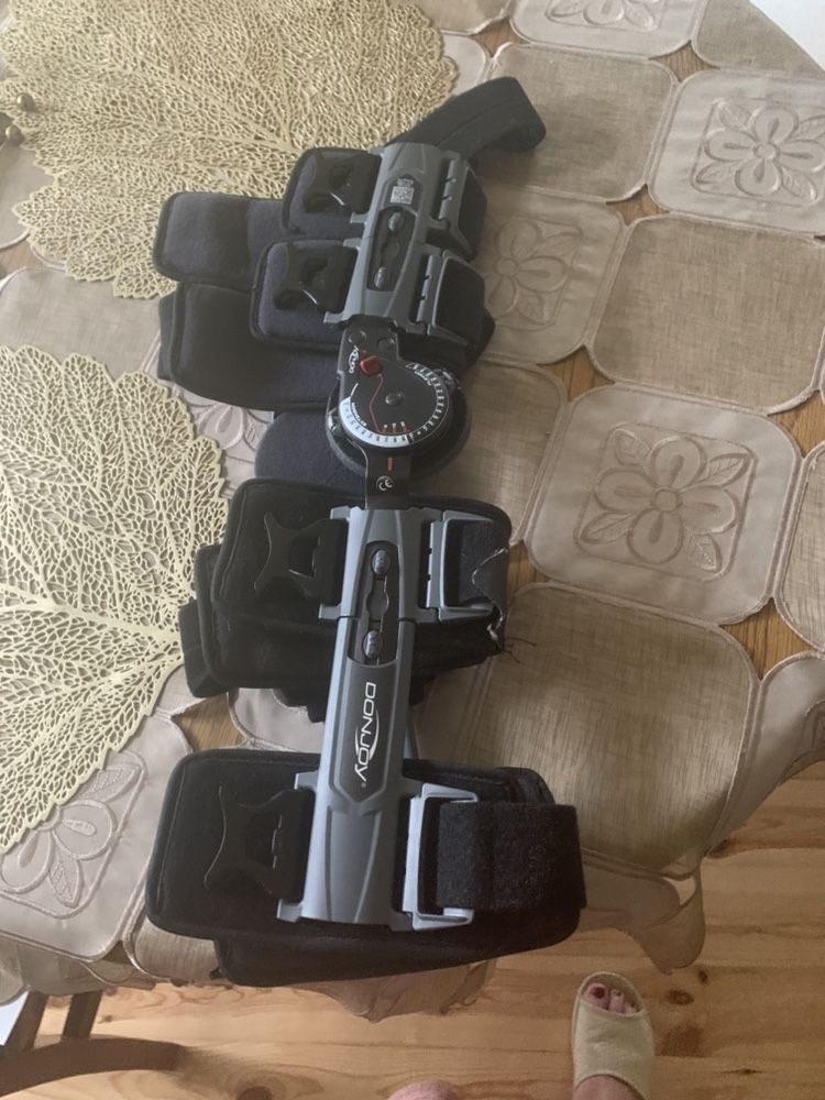 Stabilizator kolanowy