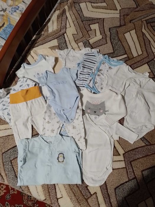 Дитячі речі ,боді,та різне