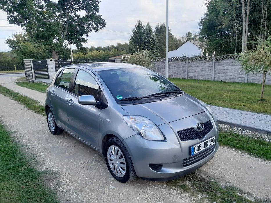 Toyota Yaris Sprzedam  toyotę  yaris