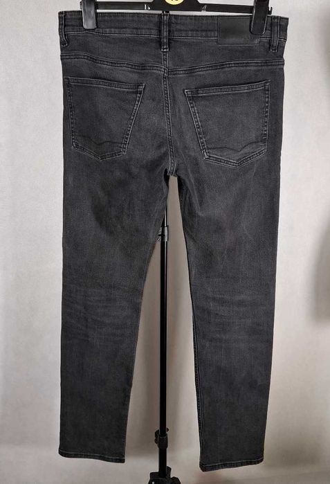 HUGO BOSS Jeans Delaware Spodnie Męskie 32/32 Oryginalne Super Stan