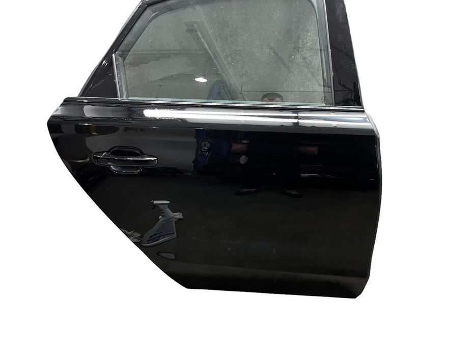 Audi A8 S8 D4 drzwi LY9T