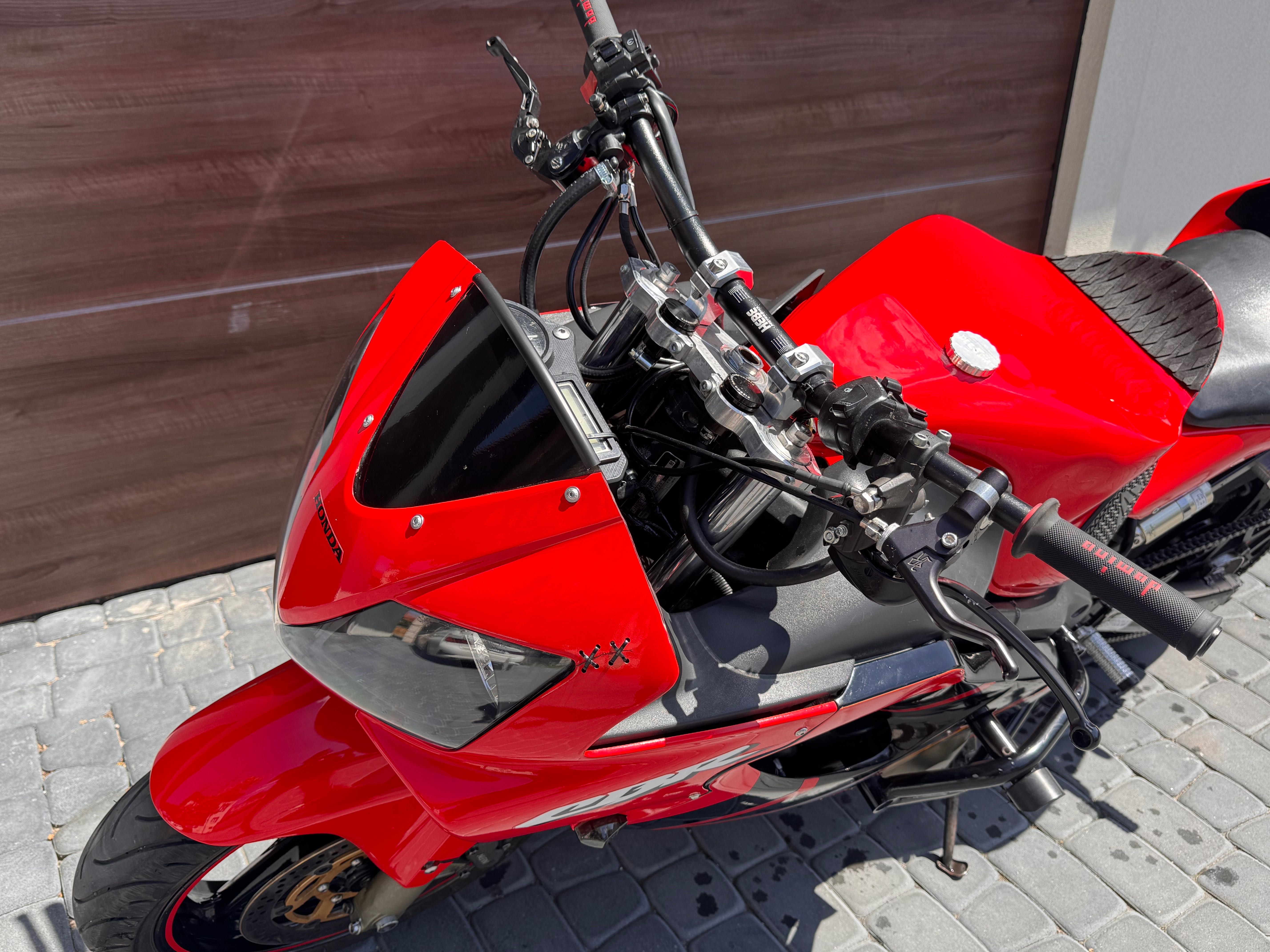Honda CBR 600 F4i sport STUNT bez wkładu
