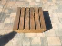 Stolik drewniany do ogrodu lub domu