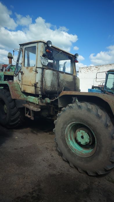 Трактор колісний Т-150