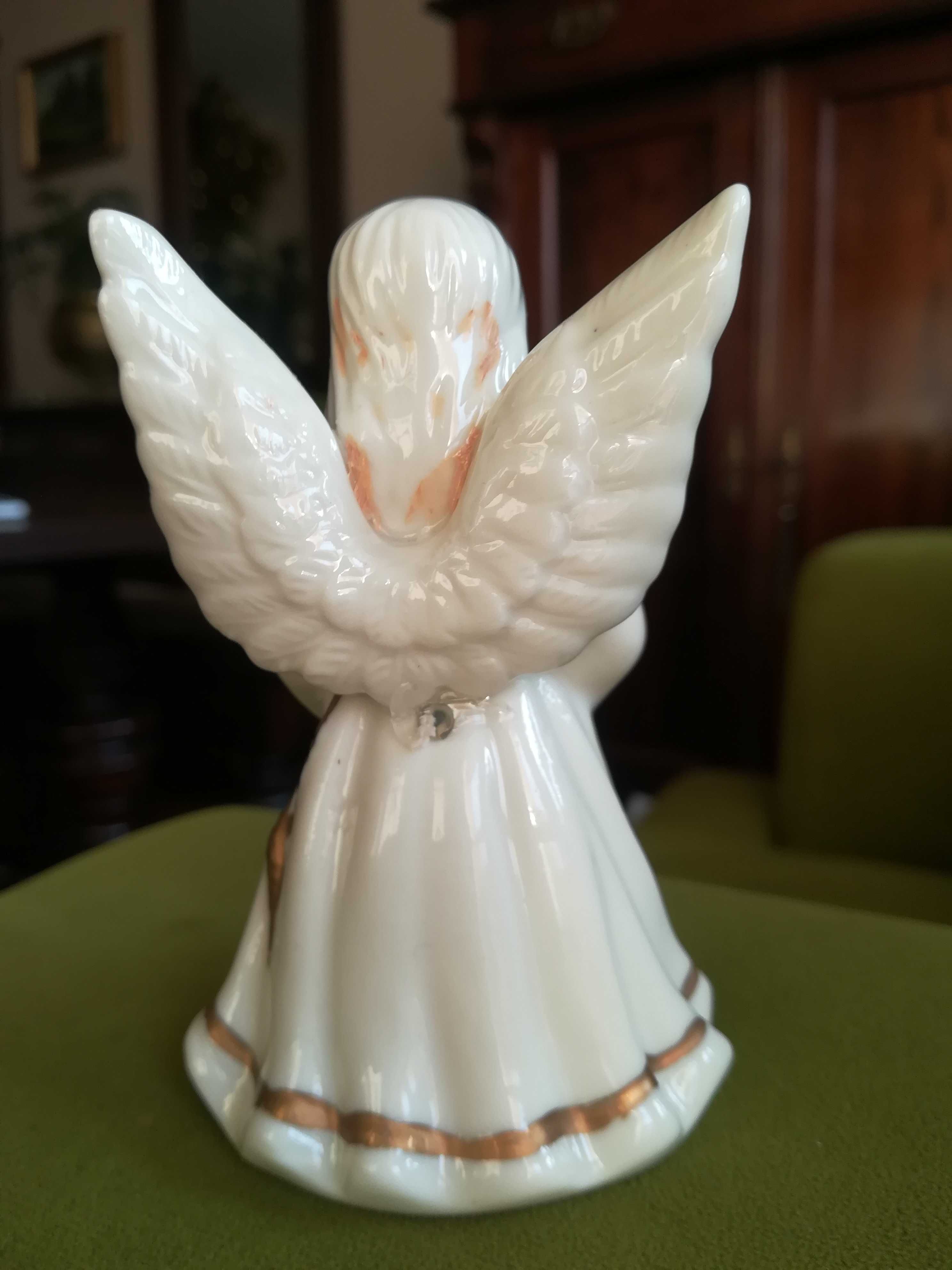 Anioł aniołek z porcelany porcelanowy dzwonek złocenia antyk
