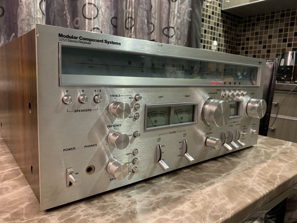 Усилитель MCS-3253.  Экв -990 $.   ( onkyo Sony denon nsksmichi victor