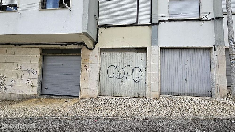 Garagem  para arrendamento