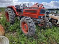 Trator Kubota M7580