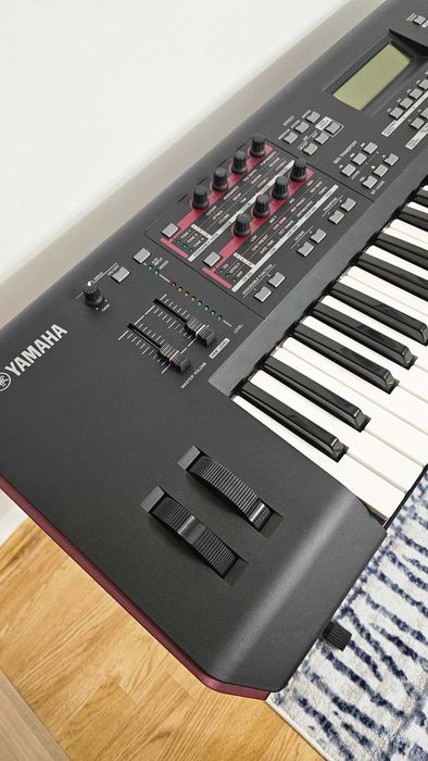 YAMAHA MOXF6 +karta flash + dedykowany pokrowiec