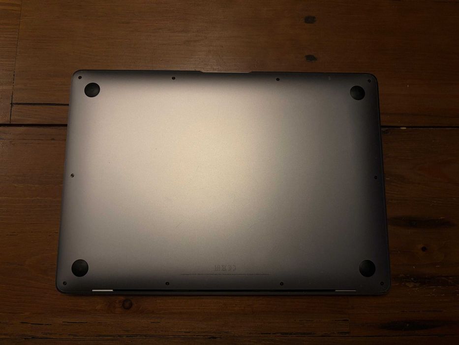 MacBook Air 13" 2018, i5, 8GB RAM, 128GB SSD