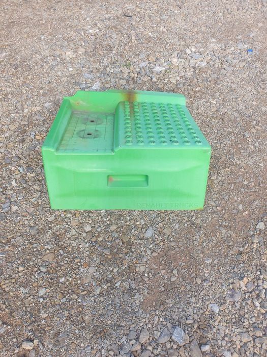 Pokrywa akumulatorów Renault Gama t