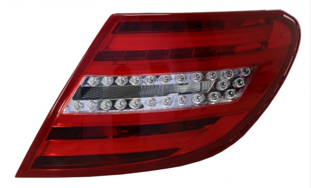 Farol traseiro direito w204 facelift