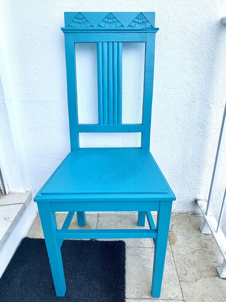 Cadeira antiga reciclada