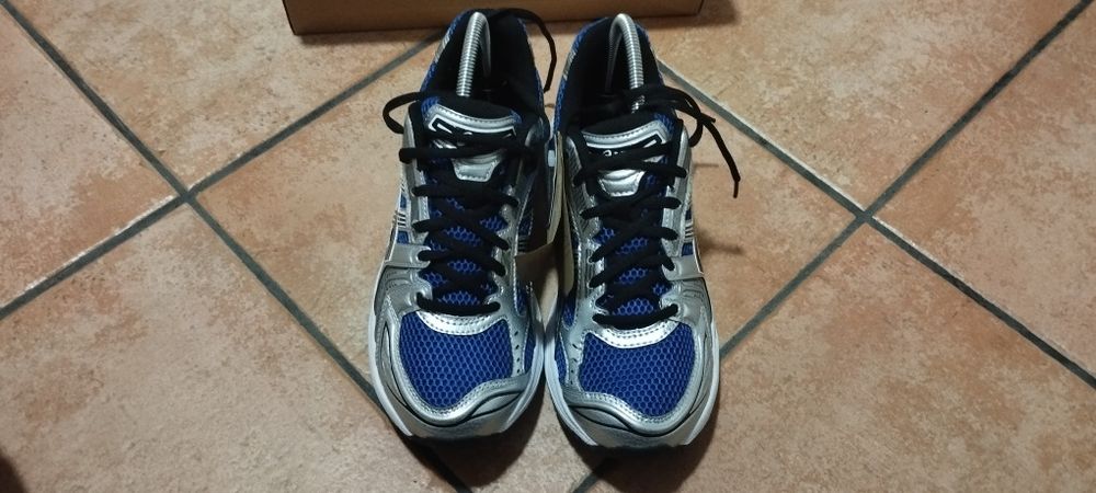 Asics Kayano-14 silver blue