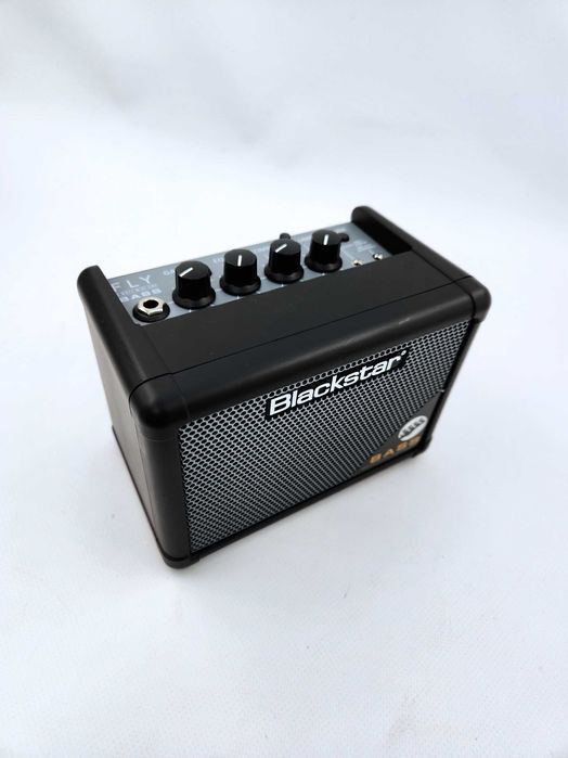 Міні бас-комбо Blackstar Fly 3 Bass – потужний звук у кишені! (1971)