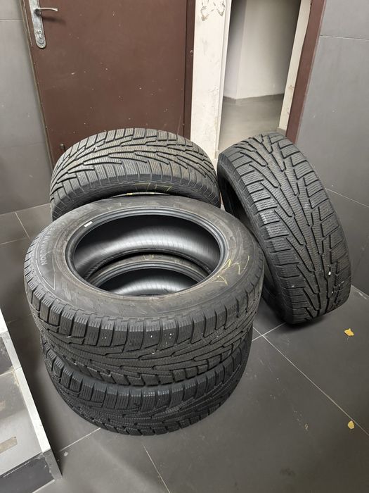 NOKIAN 235/60 R18 107R XL