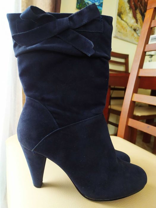 Botki zamszowe na obcasie  CCC rozmiar 39 jak nowe