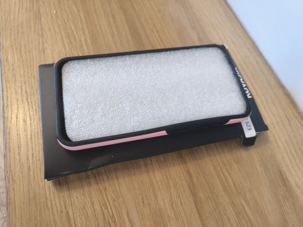 Solidne etui Samsung S23