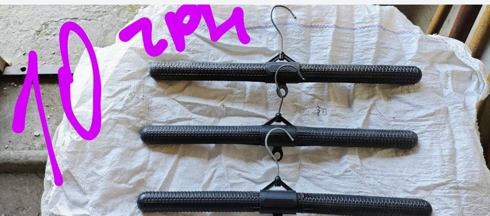 Полки деревянные коричневые от 150 грн