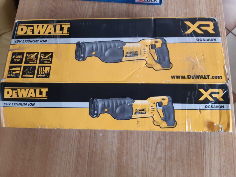 DeWALT Piła szablasta Lisica 18V DCS380N