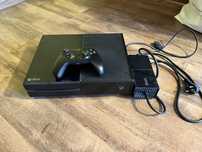 Xbox One 500Gb + pad