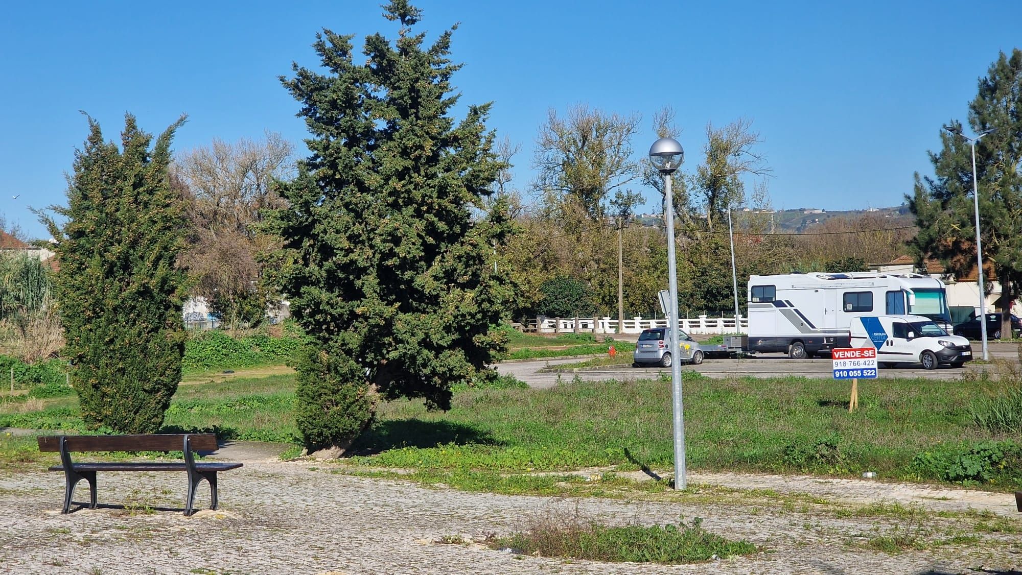 Lote de terreno industrial junto ao Continente - Bombarral