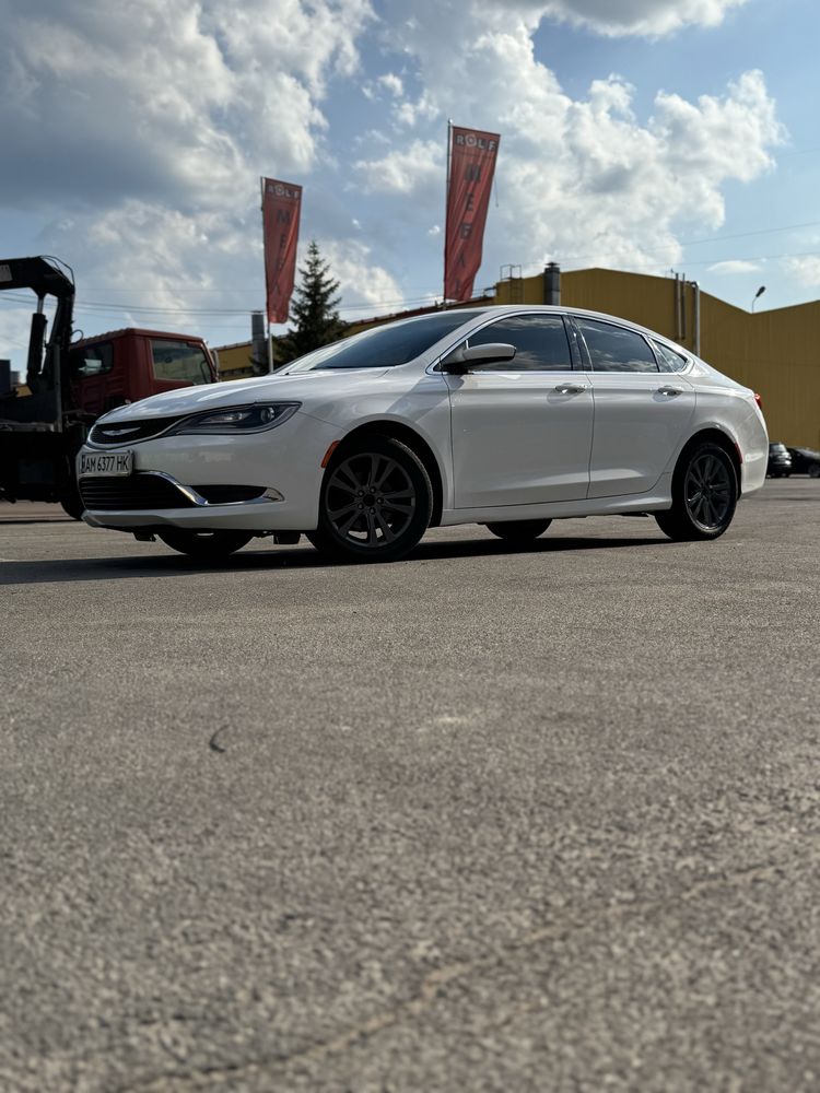 Продам Chrysler 200