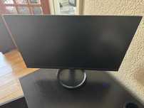 Wydajny komputer gamingowy z monitorem 24"