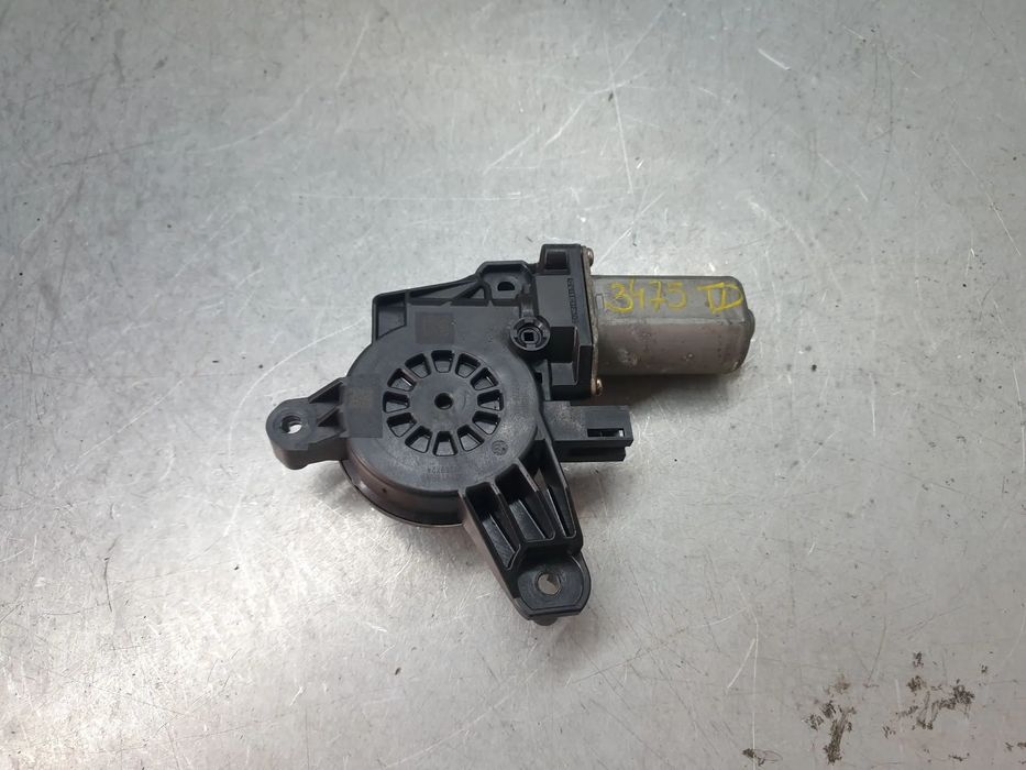 Motor vidro trás direito MERCEDES-BENZ Classe A (W177)