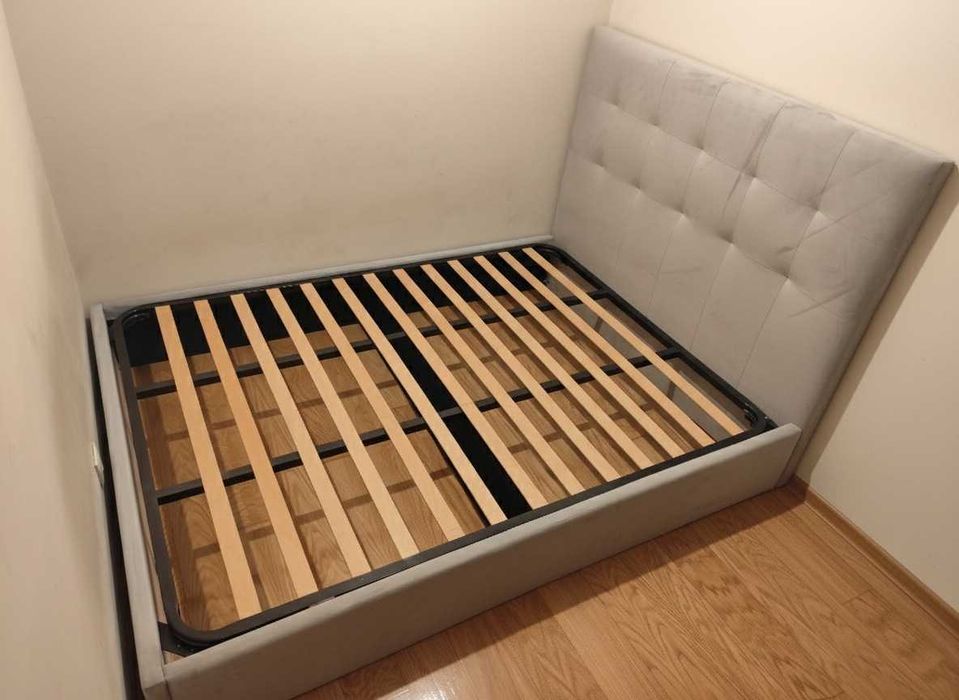 Cama de Casal Completa (Sommier + Cabeceira + Colchão)