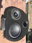 Sprzedam subwoofer ze skrzynią