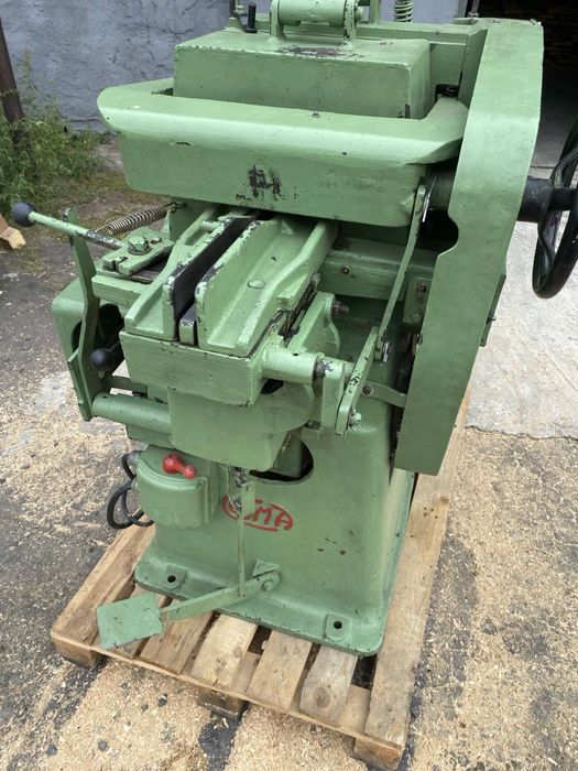 Круглопалковий фрезерний верстат, круглопалочний станок Cosma U9