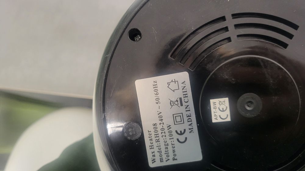 Podgrzewacz do wosku