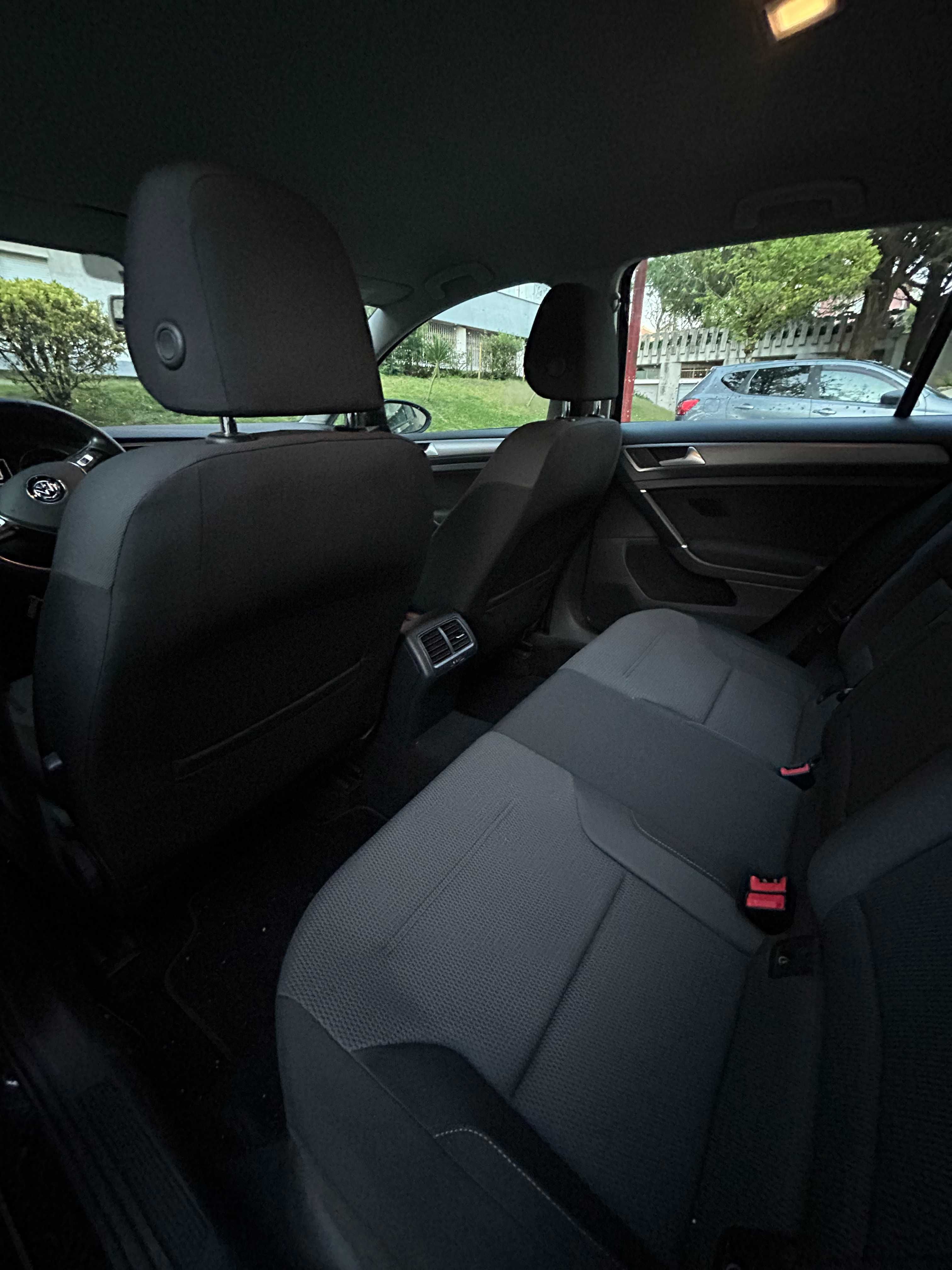 Volkswagen Golf VII 1.6 TDI BlueMotion 2015-S/Acidentes - Ótimo Estado