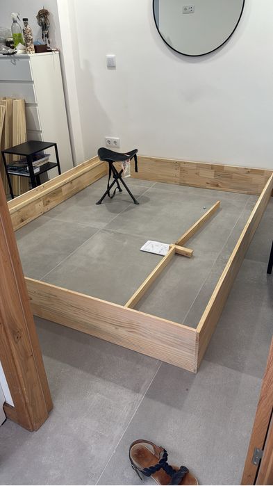 Estrutura de cama madeira maciça 160x200