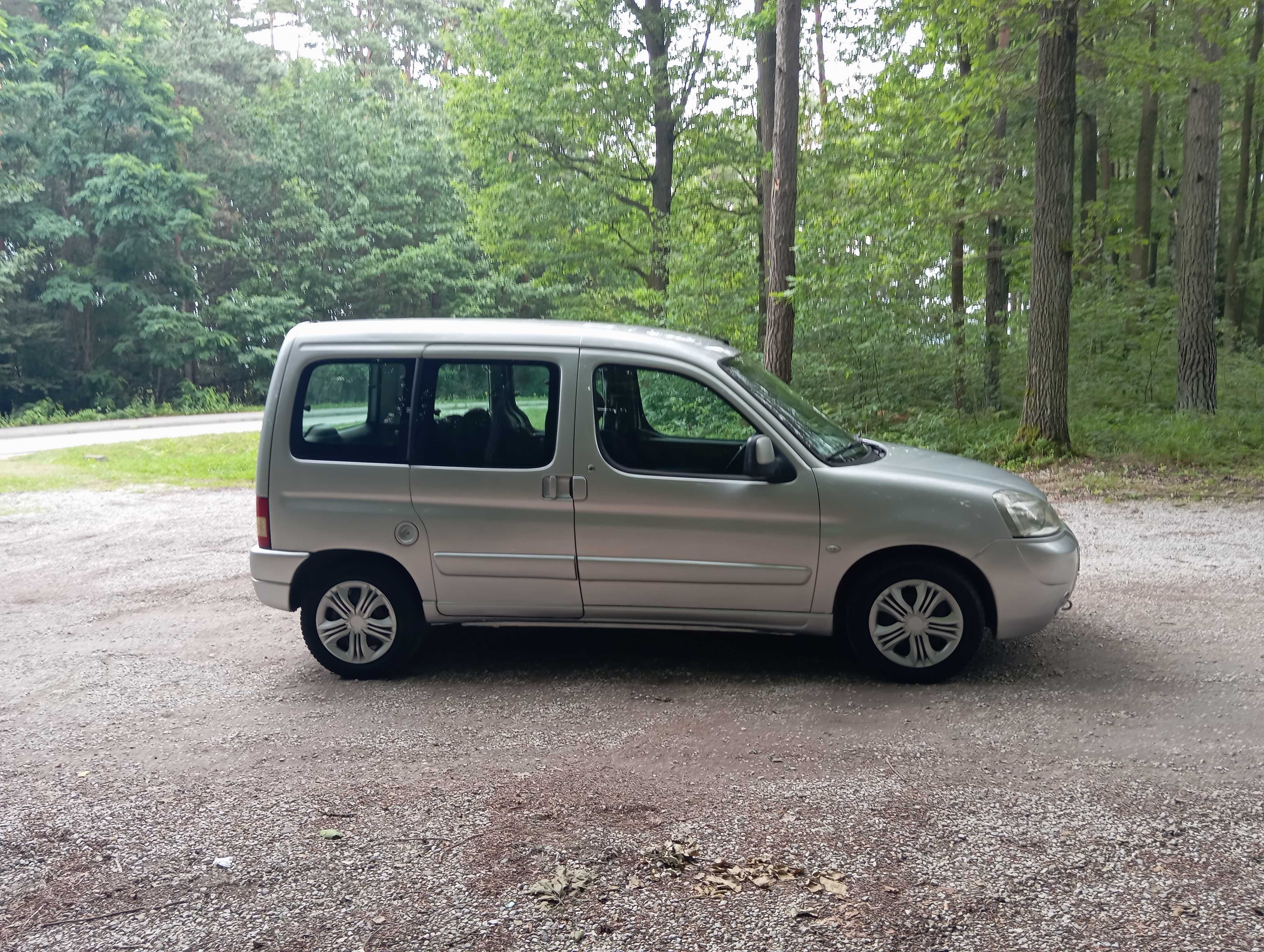 Zadbany Citroen Berlingo 1.6 HDI 90 KM 2007 R.