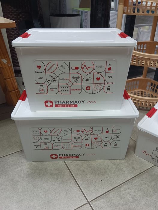 Аптечка органайзер контейнер для ліків лекарств зберігання хранения